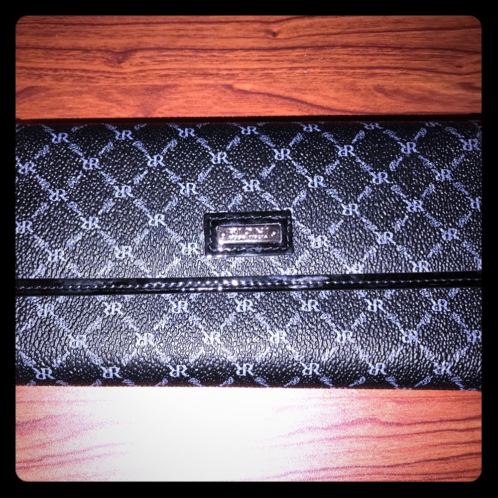 Rioni Moda Italia Glossy Black Checkbook Wallet